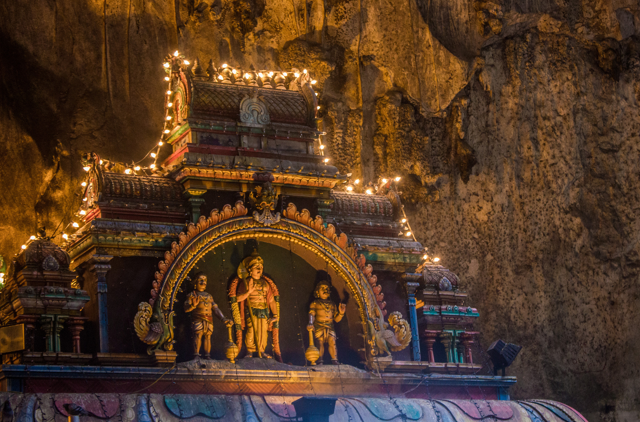 Canon EF-S 18-55mm F3.5-5.6 III sample photo. Temple in a cave photography
