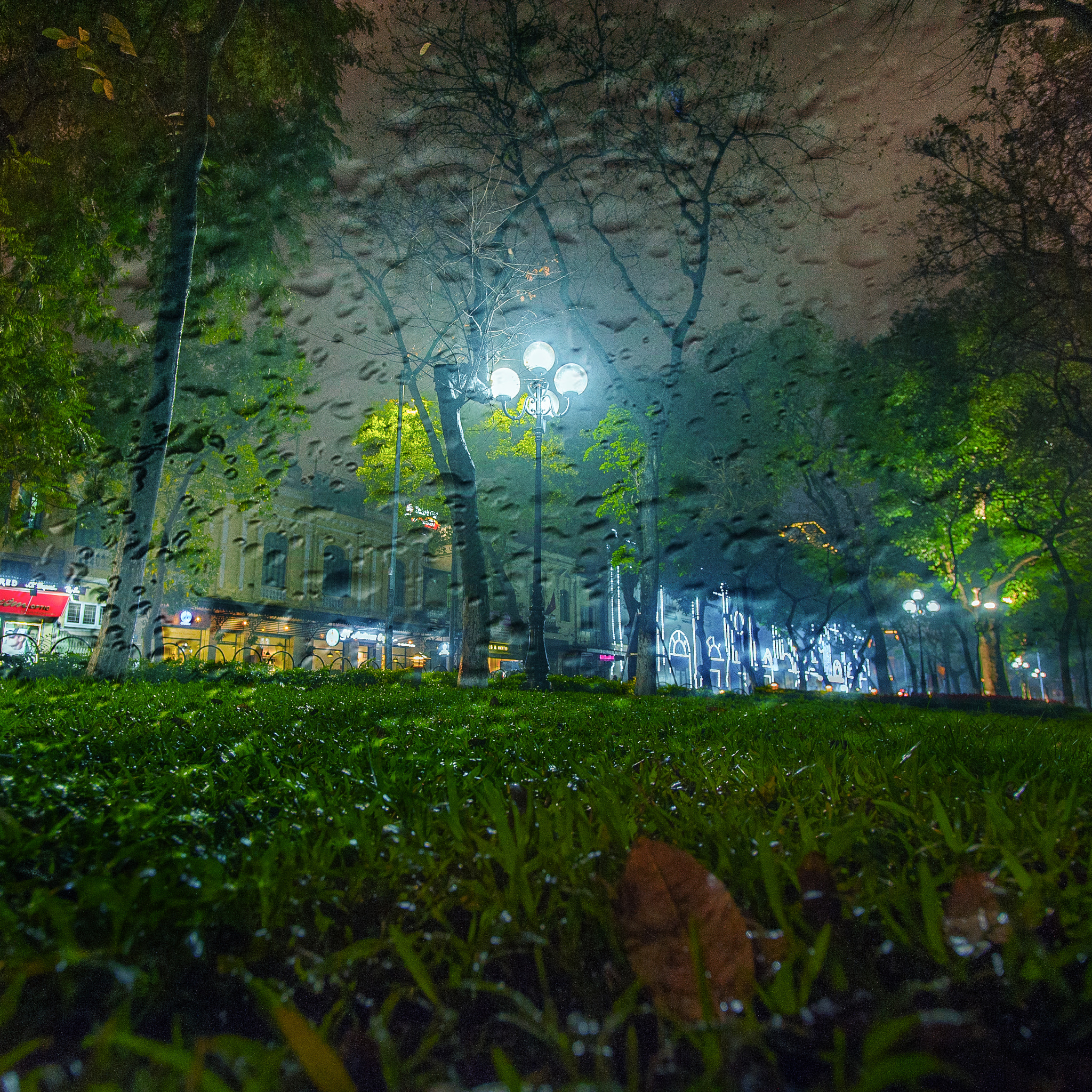 Nikon D700 sample photo. Hoàn kiếm lake photography