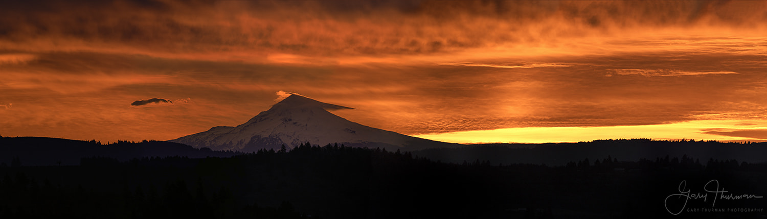 Canon EF 70-300mm F4-5.6L IS USM sample photo. Mt. hood sunrise panorama photography
