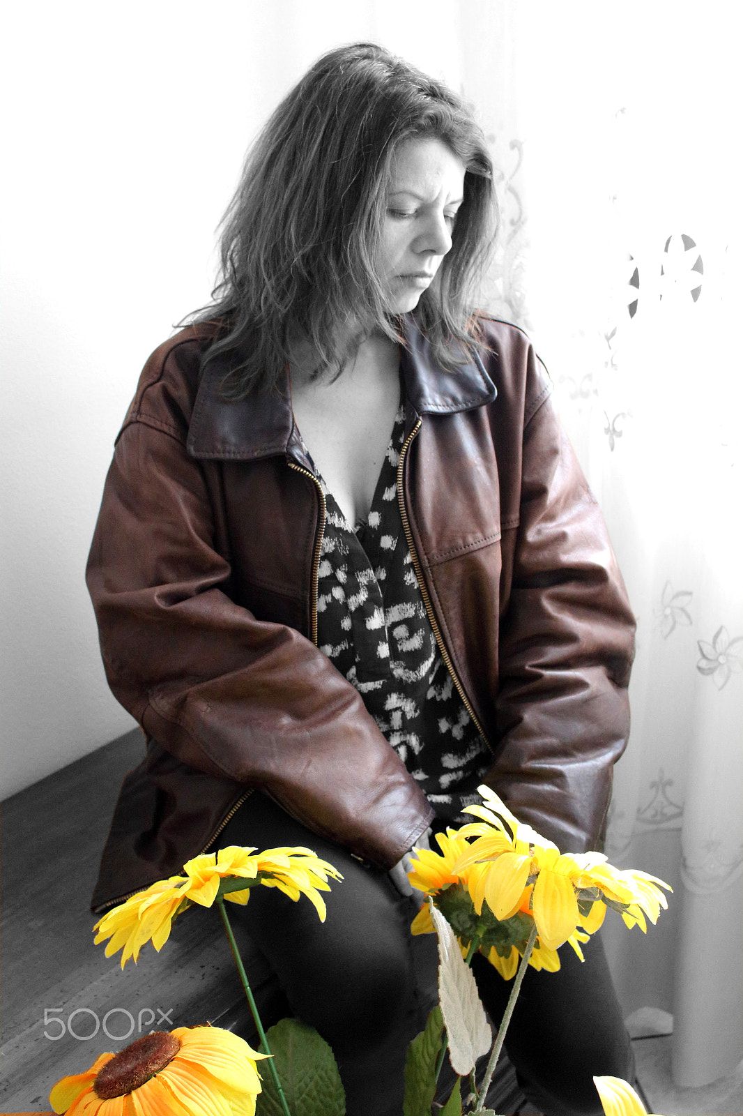 Canon EOS 1200D (EOS Rebel T5 / EOS Kiss X70 / EOS Hi) sample photo. Girl with leather jacket () photography