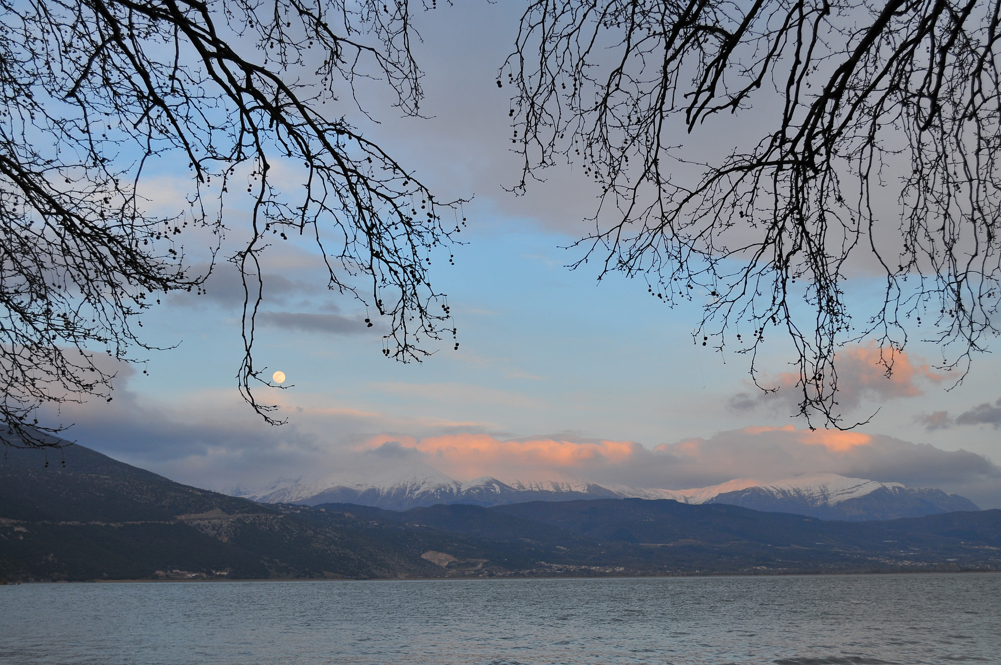 Nikon D300 sample photo. Ioannina lake,greece photography