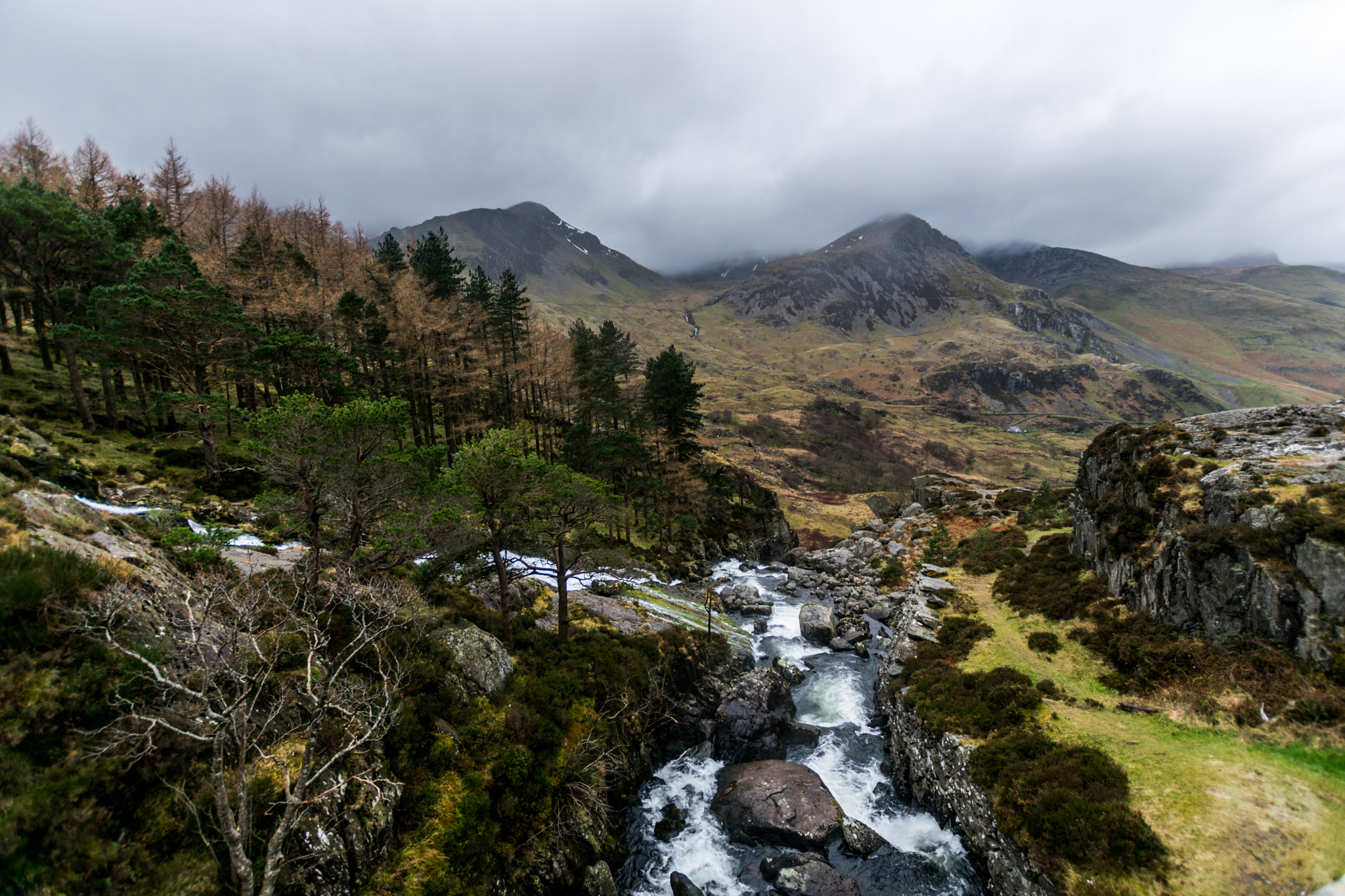 Nikon D3300 + Sigma 10-20mm F3.5 EX DC HSM sample photo. Llyn ogwen waterfalls photography