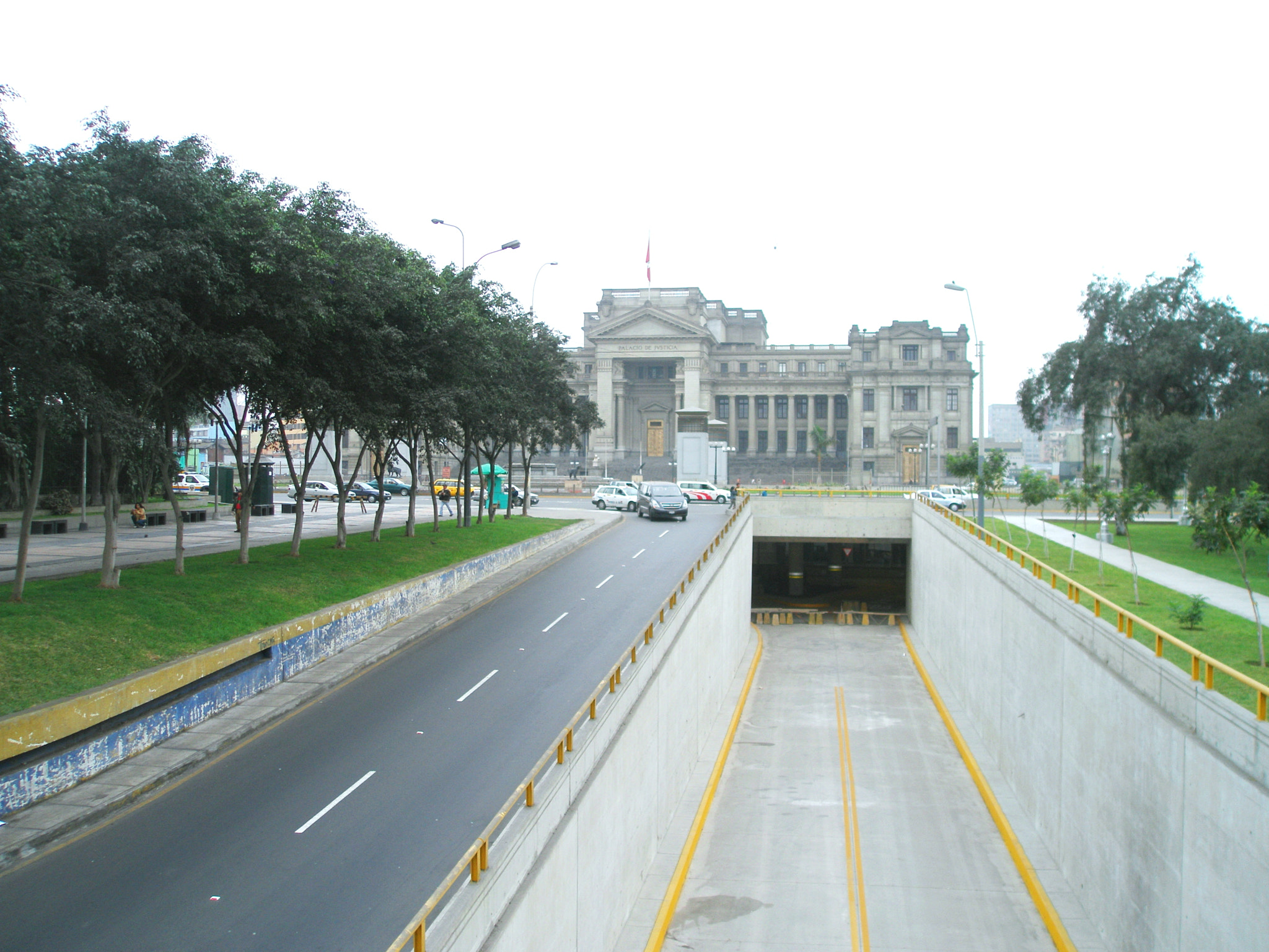 Olympus u810/S810 sample photo. Palacio de justicia photography