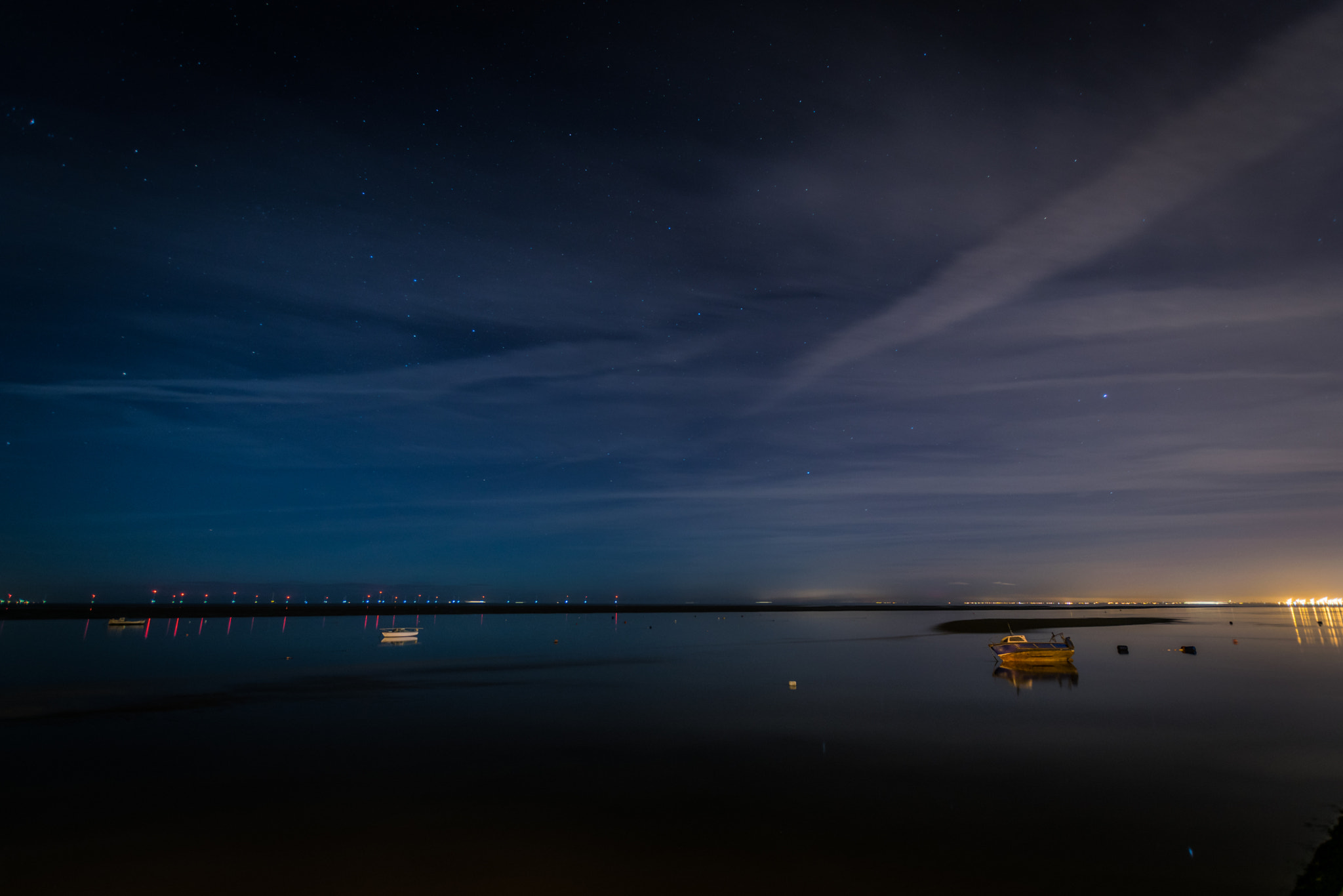 Nikon D3300 + Sigma 10-20mm F3.5 EX DC HSM sample photo. Watching the tides photography