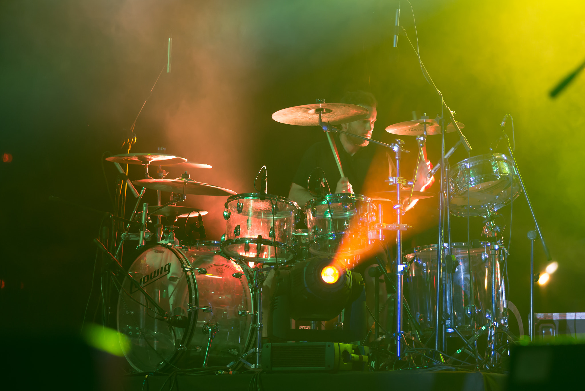 AF Zoom-Nikkor 80-200mm f/2.8 ED sample photo. Koncert photography