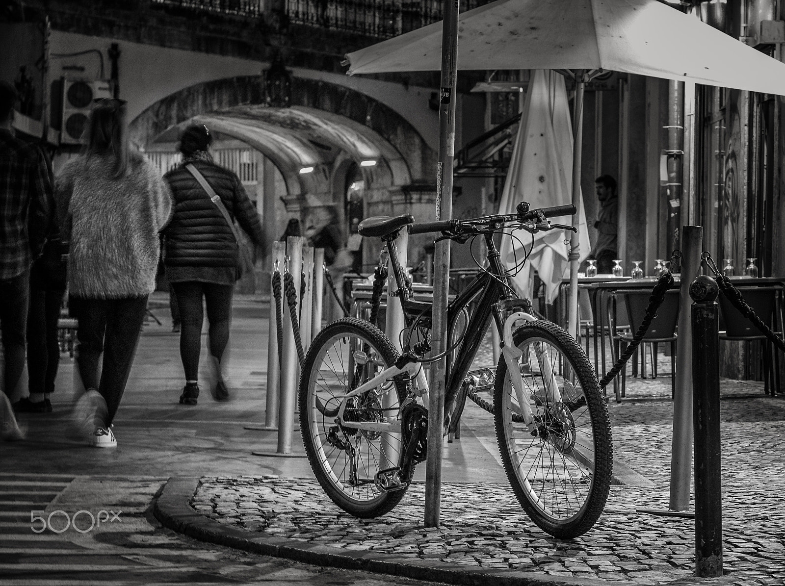 Canon EF 24-70mm F4L IS USM sample photo. Lonely bike photography