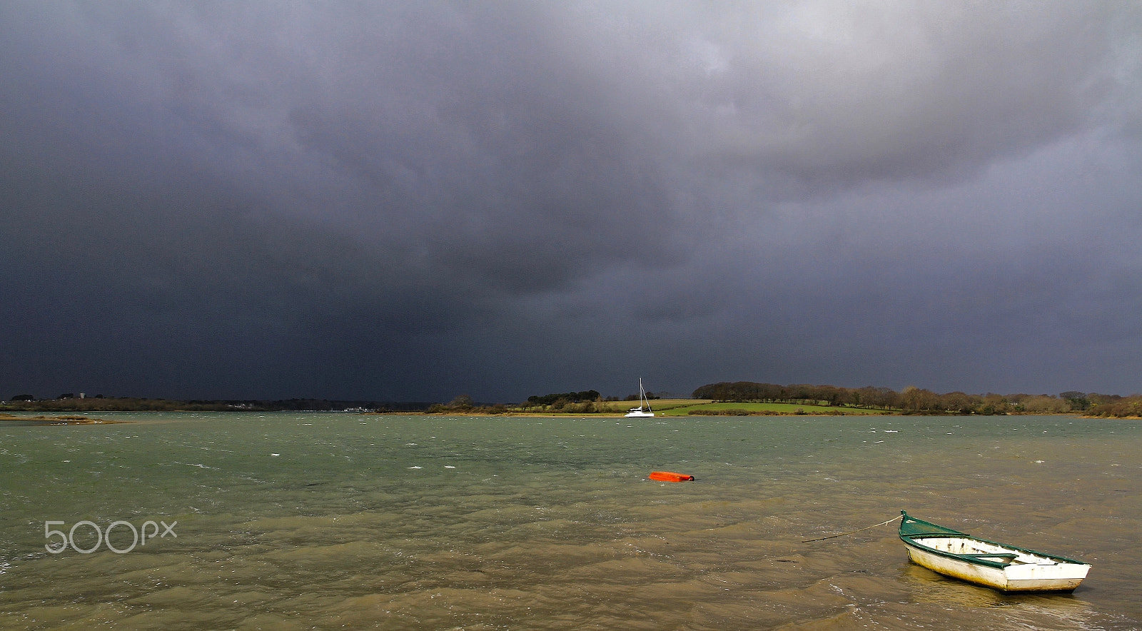 Canon EOS 7D + Sigma 17-70mm F2.8-4 DC Macro OS HSM sample photo. La tempête arrive! photography