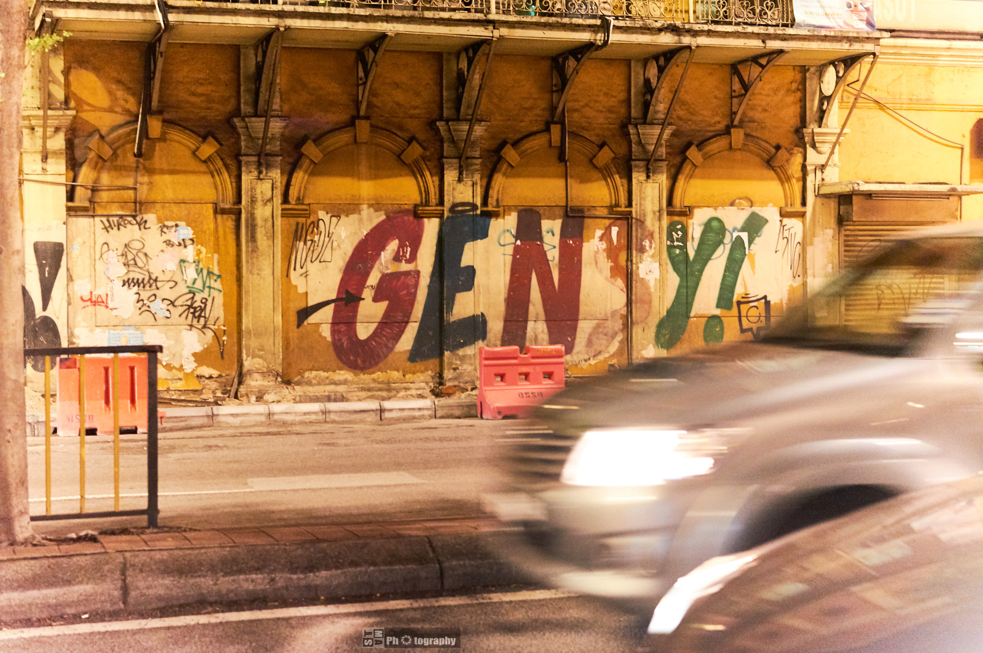 Nikon AF-S DX Nikkor 35mm F1.8G sample photo. Kuala lumpur street art photography