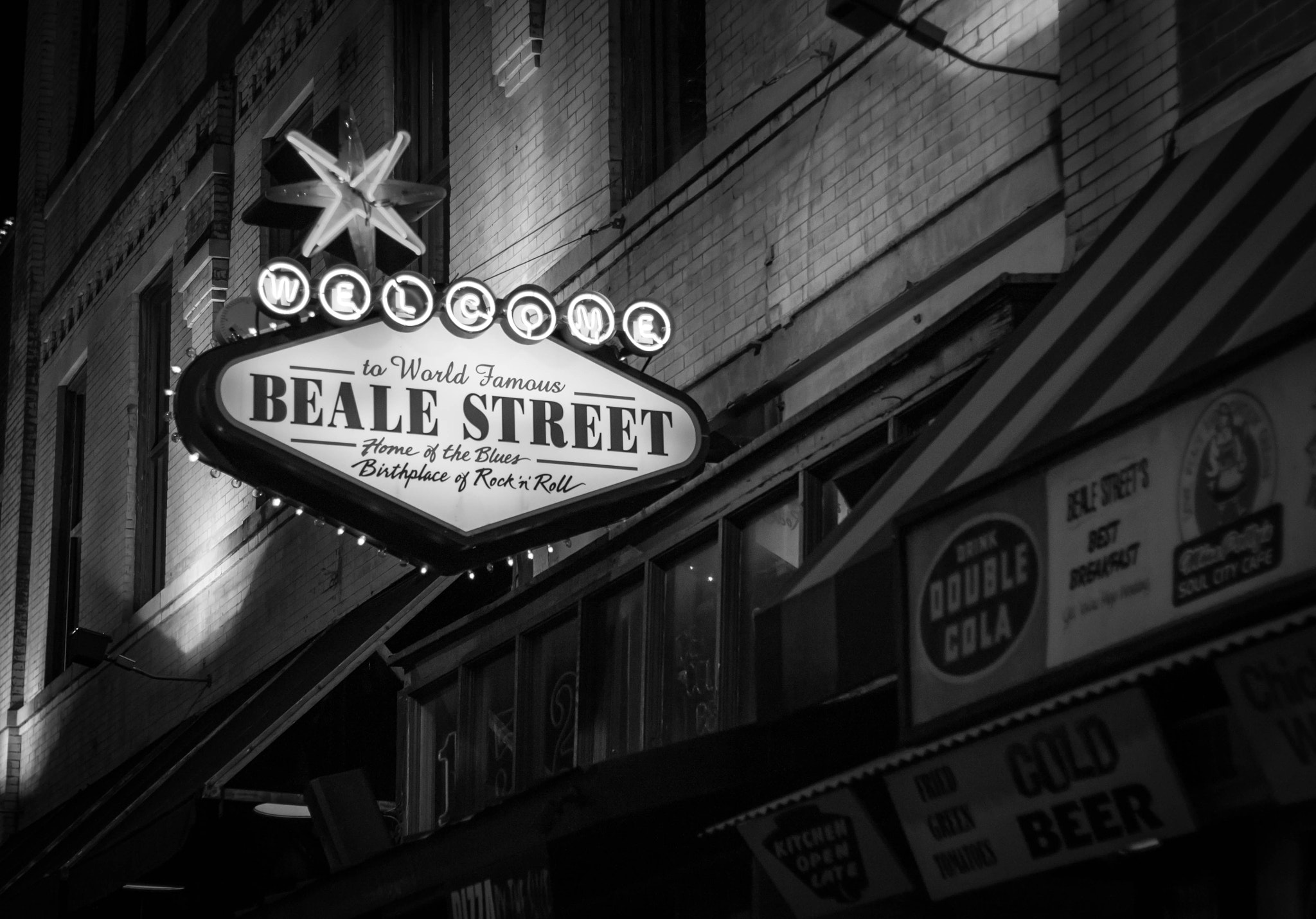 Canon EOS 500D (EOS Rebel T1i / EOS Kiss X3) sample photo. Beale st photography