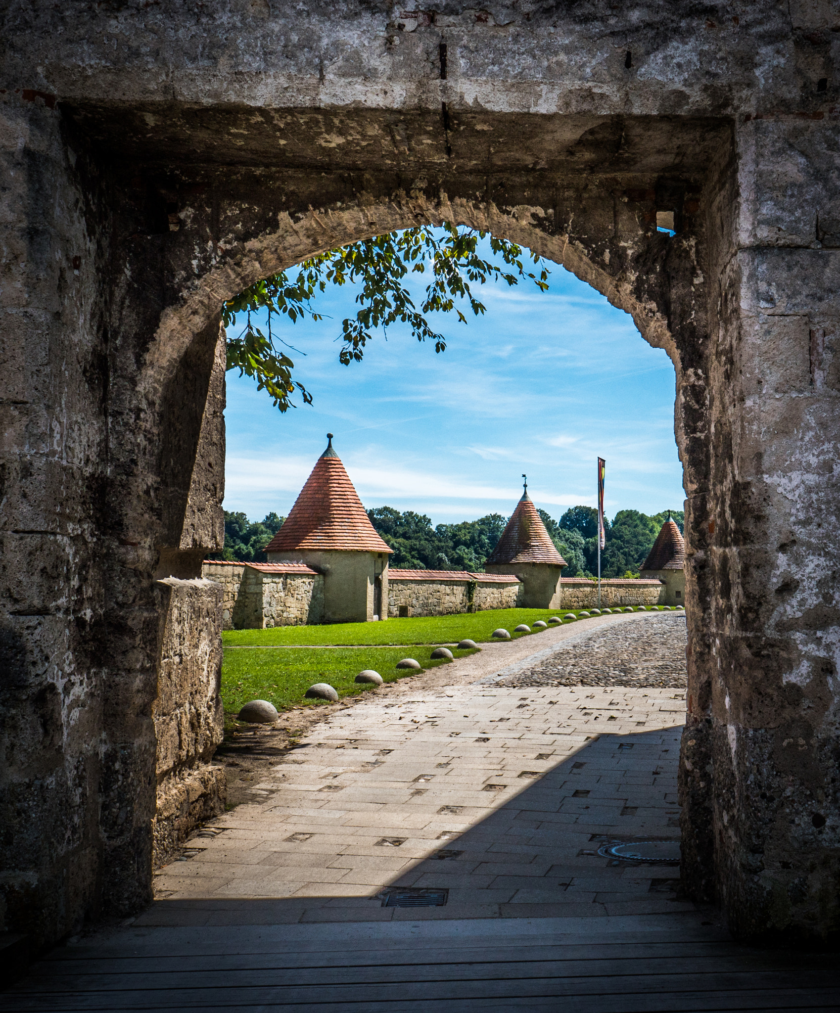 Panasonic Lumix G X Vario 12-35mm F2.8 ASPH Power OIS sample photo. Burg zu burghausen photography