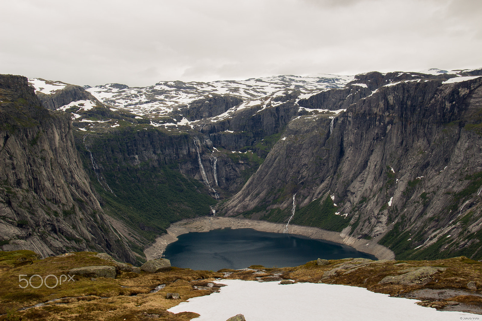 Canon EF-S 18-200mm F3.5-5.6 IS sample photo. Way to trolltunga photography