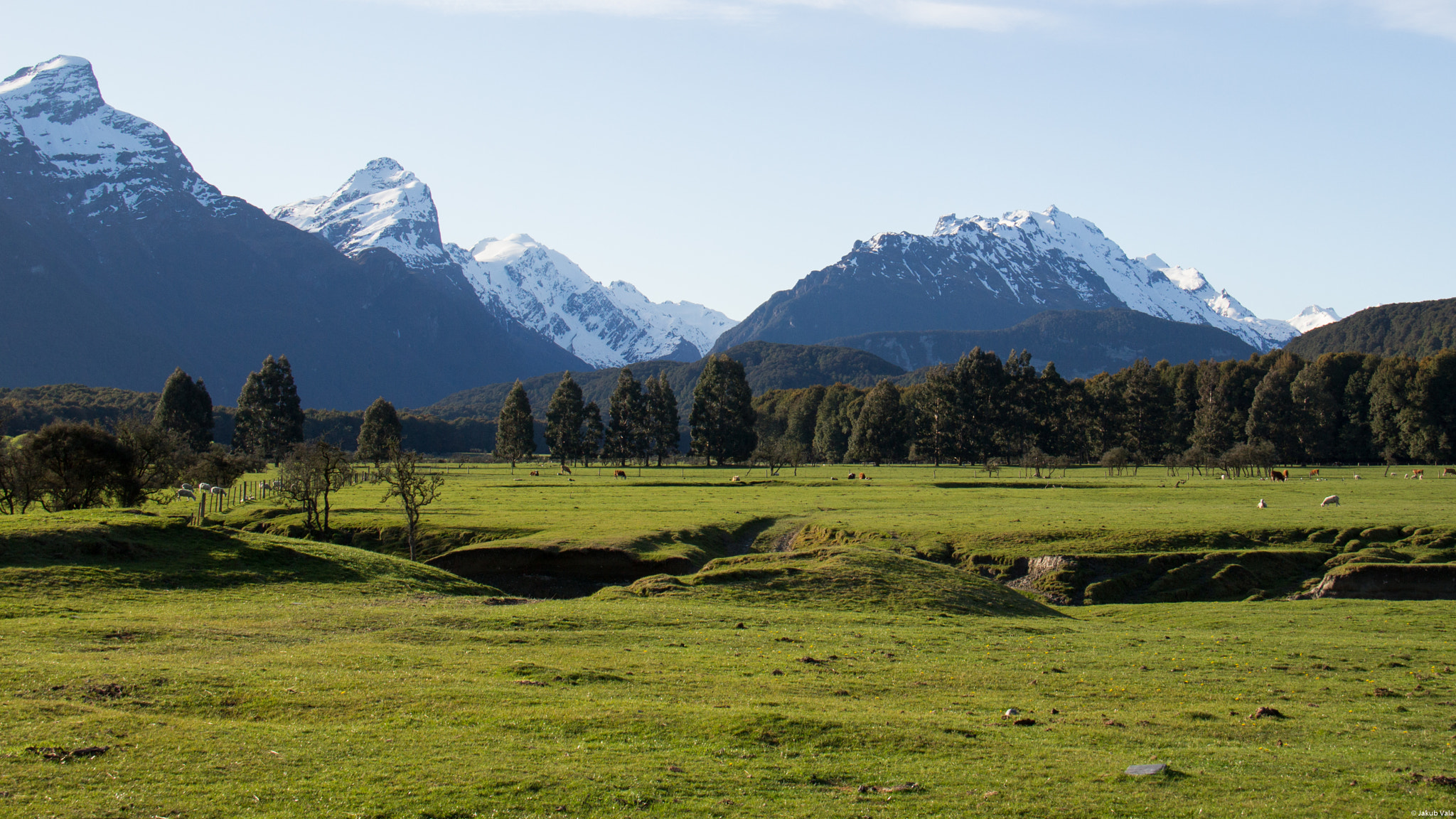 Canon EF-S 18-200mm F3.5-5.6 IS sample photo. Isengard photography