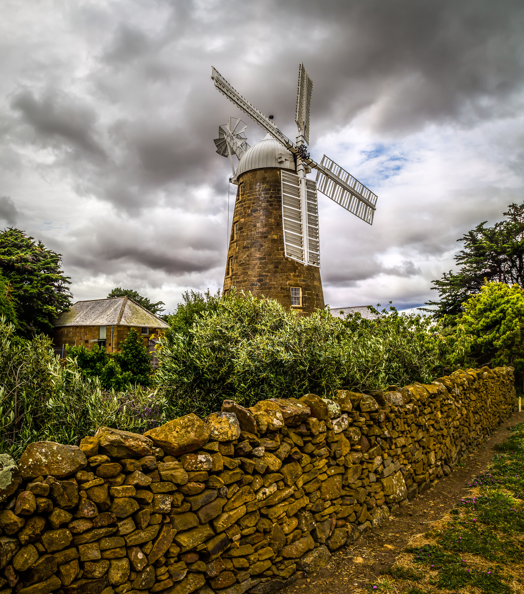 Canon EOS 1200D (EOS Rebel T5 / EOS Kiss X70 / EOS Hi) sample photo. Windmill photography
