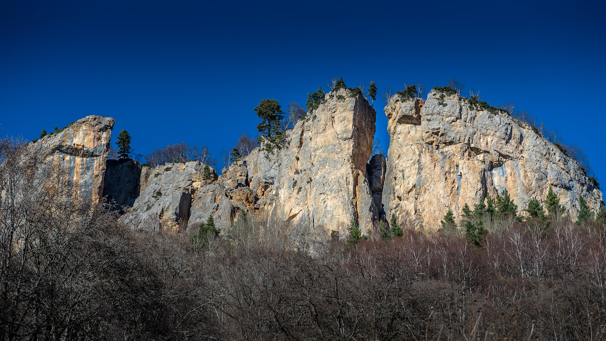 Nikon AF-S Nikkor 24-70mm F2.8G ED sample photo. скала Крепость photography