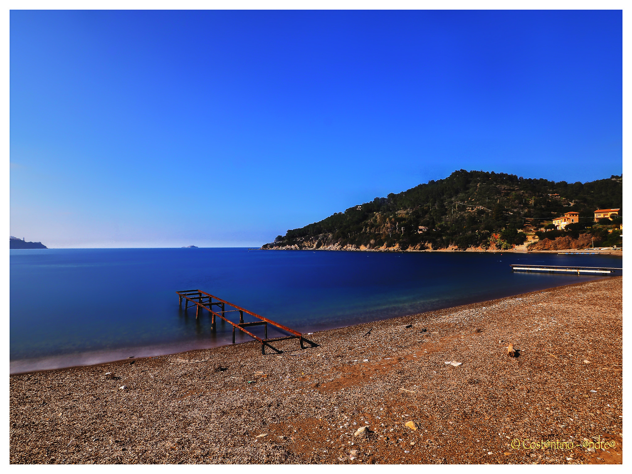 Olympus PEN-F sample photo. Un angolo caratteristico dell'isola d'elba: la spiaggia di bagnaia photography
