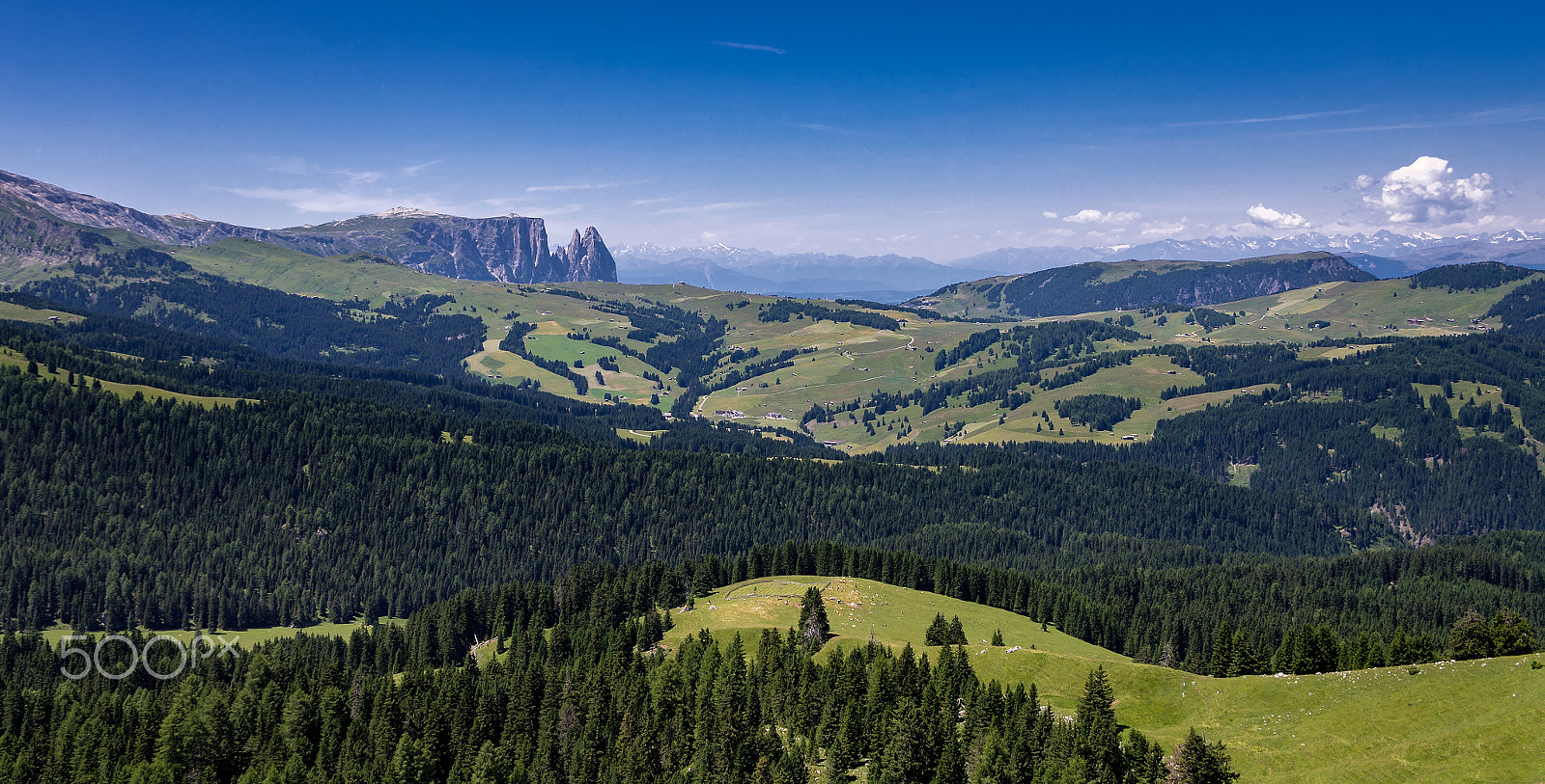 Pentax smc DA 18-55mm F3.5-5.6 AL WR sample photo. View of alpe di siusi/seiser alm photography