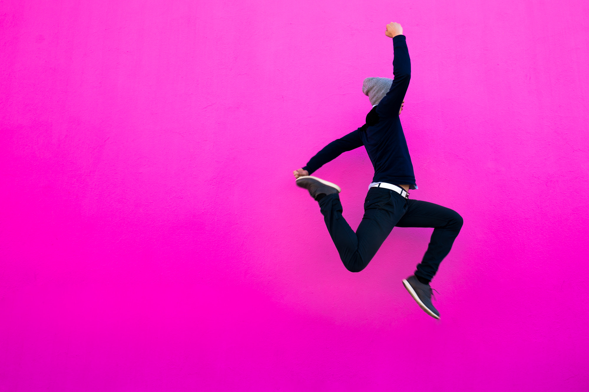 DT 24-70mm F2.8 SAM sample photo. Jump photography