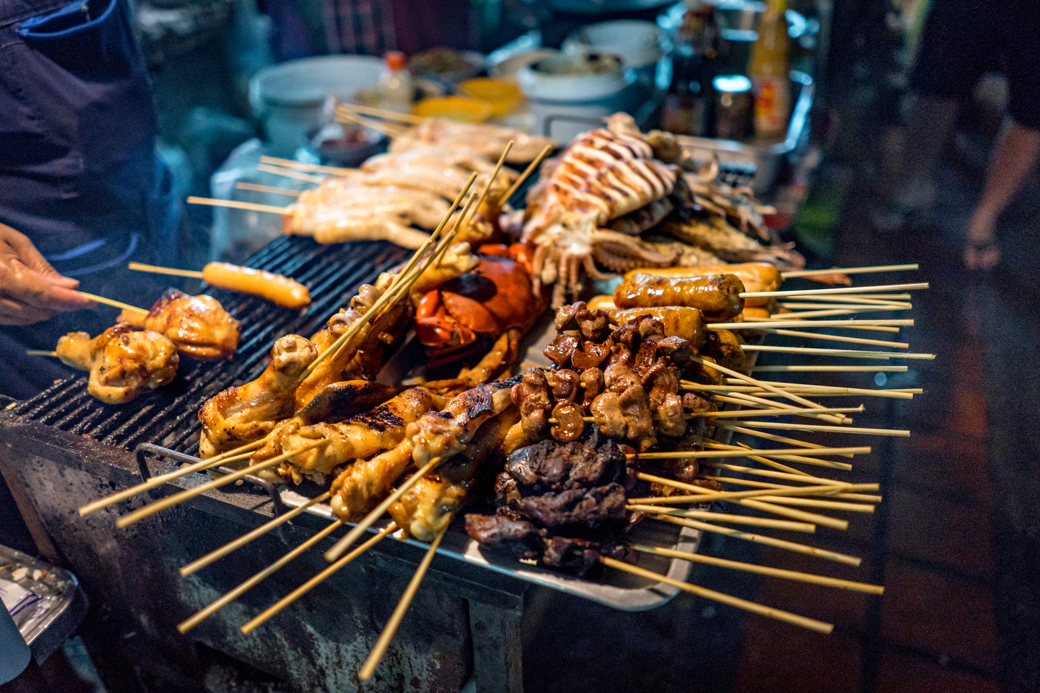 Sony a7 + Sony FE 28mm F2 sample photo. Street food photography