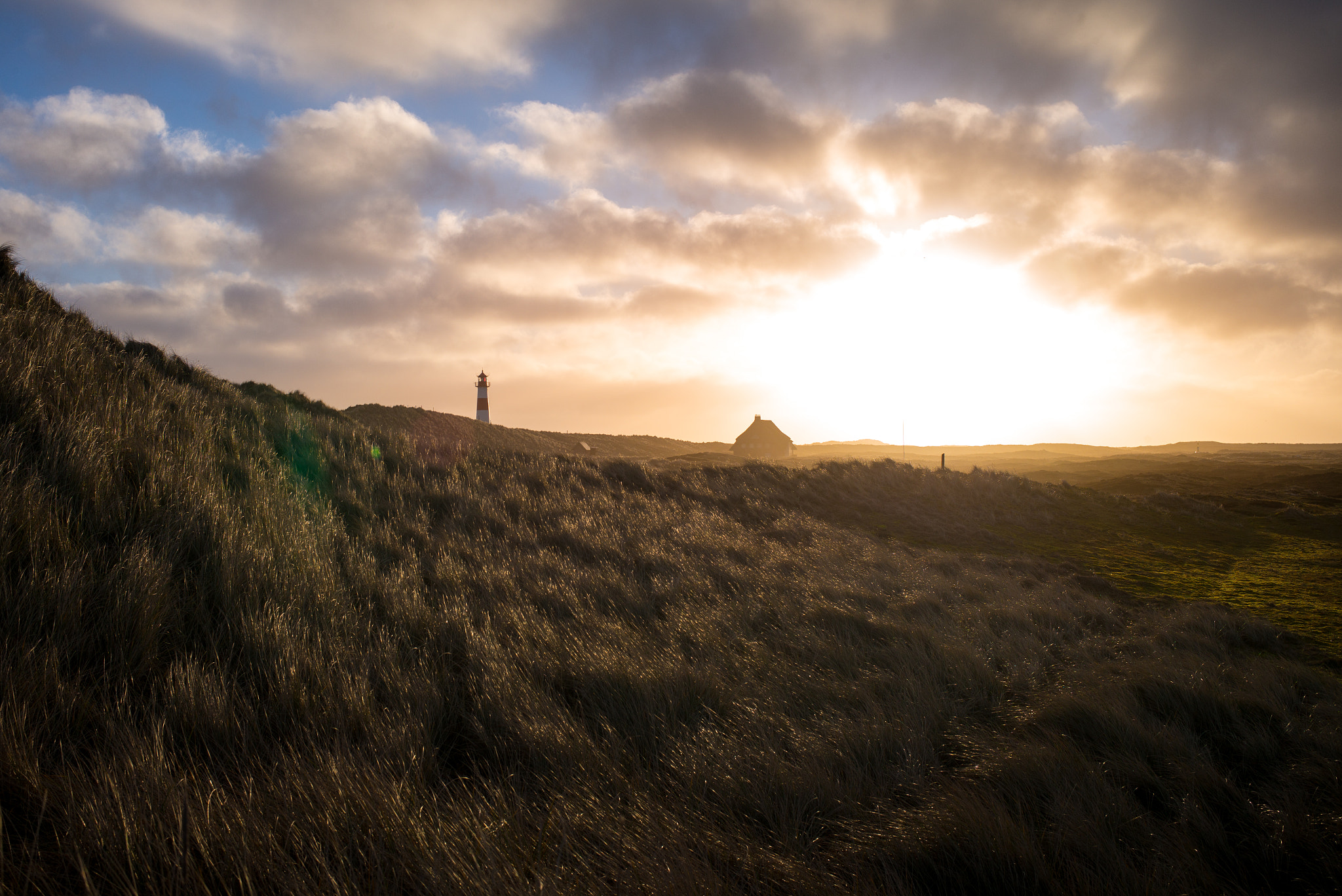 Leica Summilux-M 35mm F1.4 ASPH sample photo. Sunrise lighthouse photography