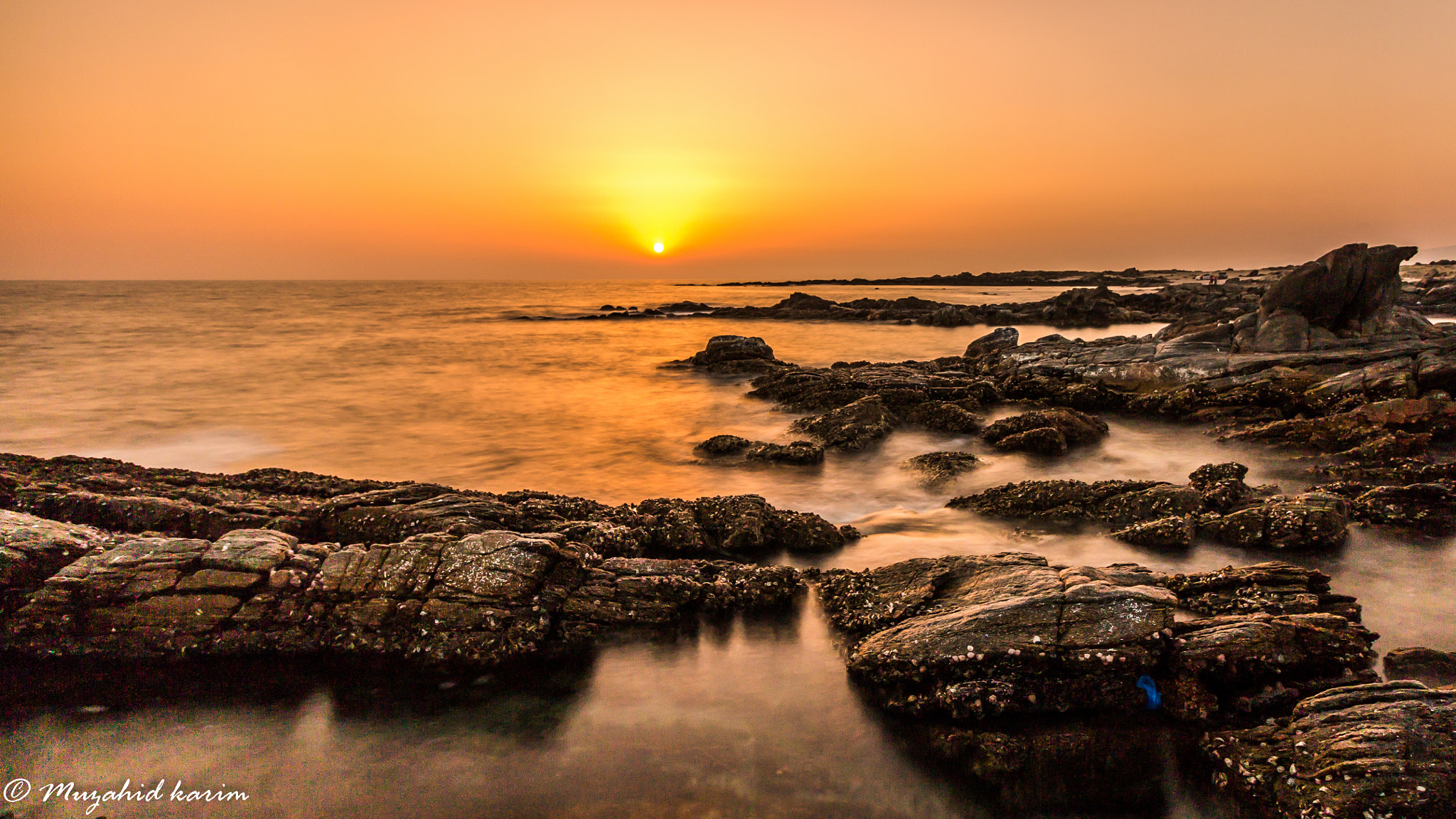 Canon EOS 650D (EOS Rebel T4i / EOS Kiss X6i) sample photo. Setting sun in arabian sea photography