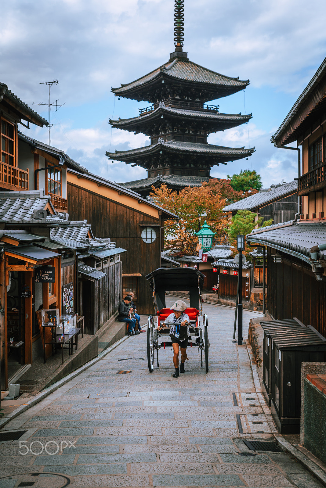 Tamron SP 24-70mm F2.8 Di VC USD sample photo. Yasaka photography