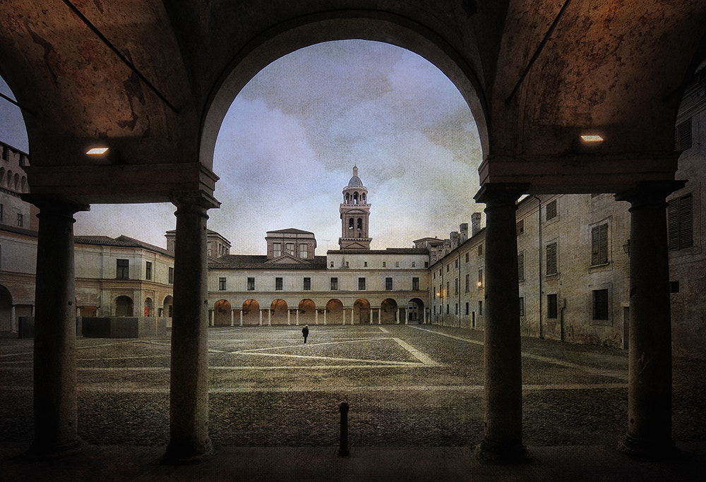 Nikon D300S sample photo. Mantova  -piazza castello- photography