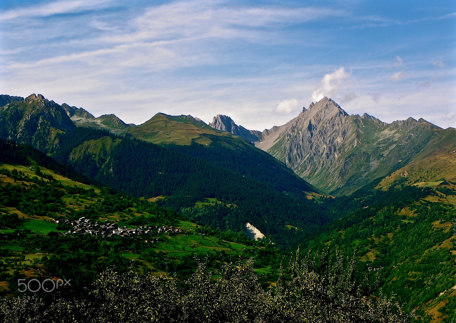 Pentax X90 sample photo. Mountain valley photography