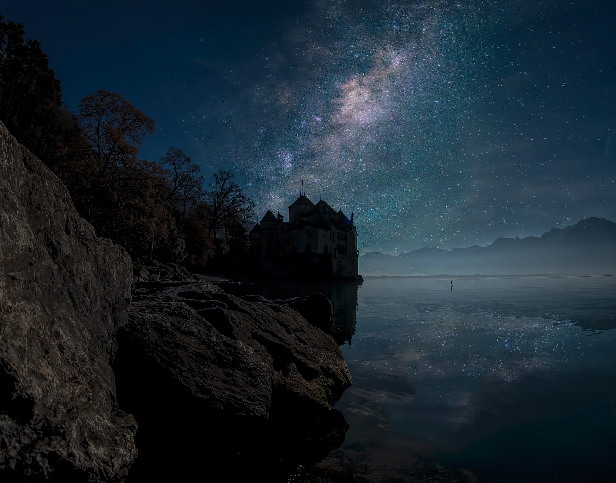 Nikon D750 + Samyang 12mm F2.8 ED AS NCS Fisheye sample photo. Chateaux de chillon photography