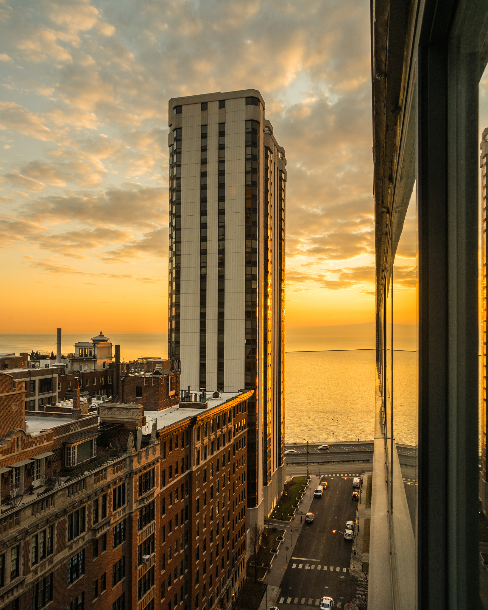 Sony a7R + Sony FE 24-240mm F3.5-6.3 OSS sample photo. Lake michigan from my hotel room photography