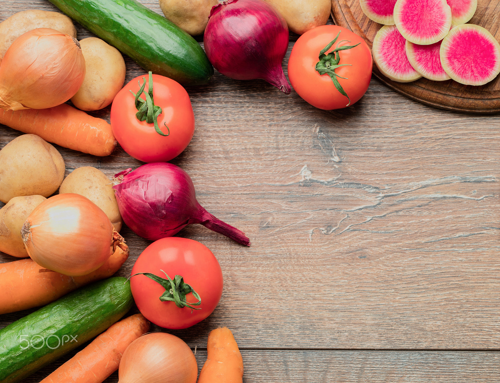Canon EF 100mm F2.8L Macro IS USM sample photo. Set of fresh vegetables for a healthy cooking on wood. photography