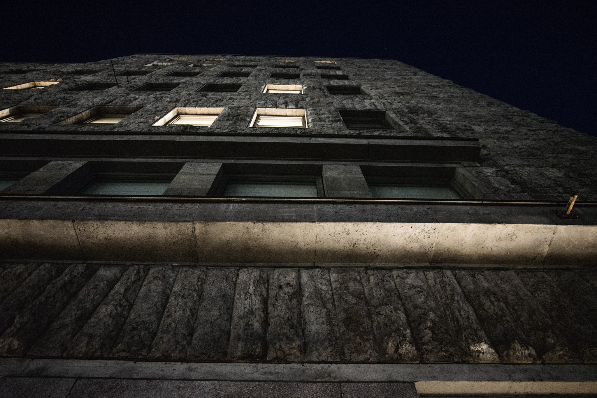 Sigma 17-35mm F2.8-4 EX DG  Aspherical HSM sample photo. House front photography