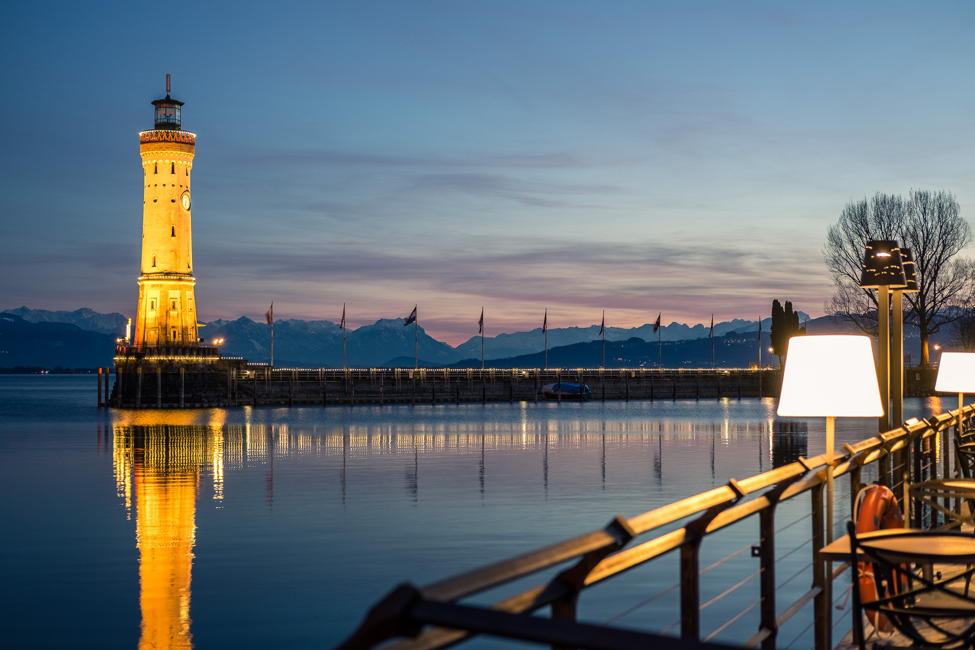 Fujifilm X-T1 + Fujifilm XF 35mm F2 R WR sample photo. Lighthouse at sunset photography