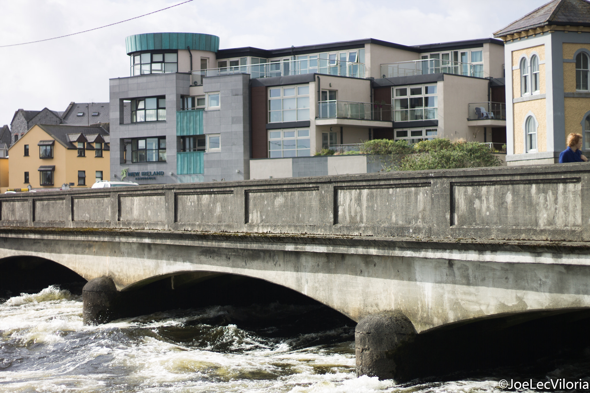 Canon EOS 1100D (EOS Rebel T3 / EOS Kiss X50) + Canon EF 50mm F1.8 STM sample photo. Near the spanish arch in galway. photography