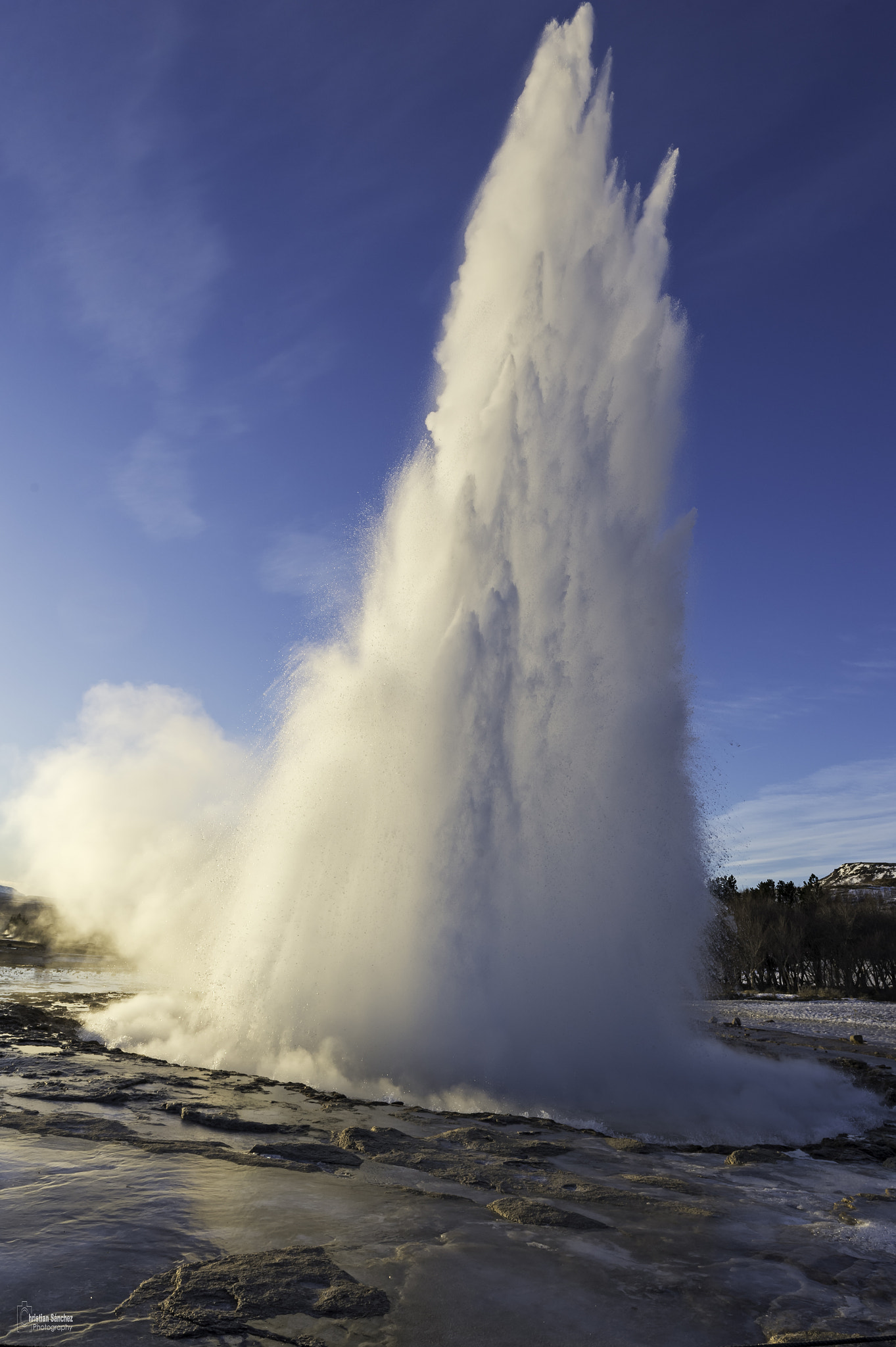 Nikon AF-S Nikkor 14-24mm F2.8G ED sample photo. Geyser photography