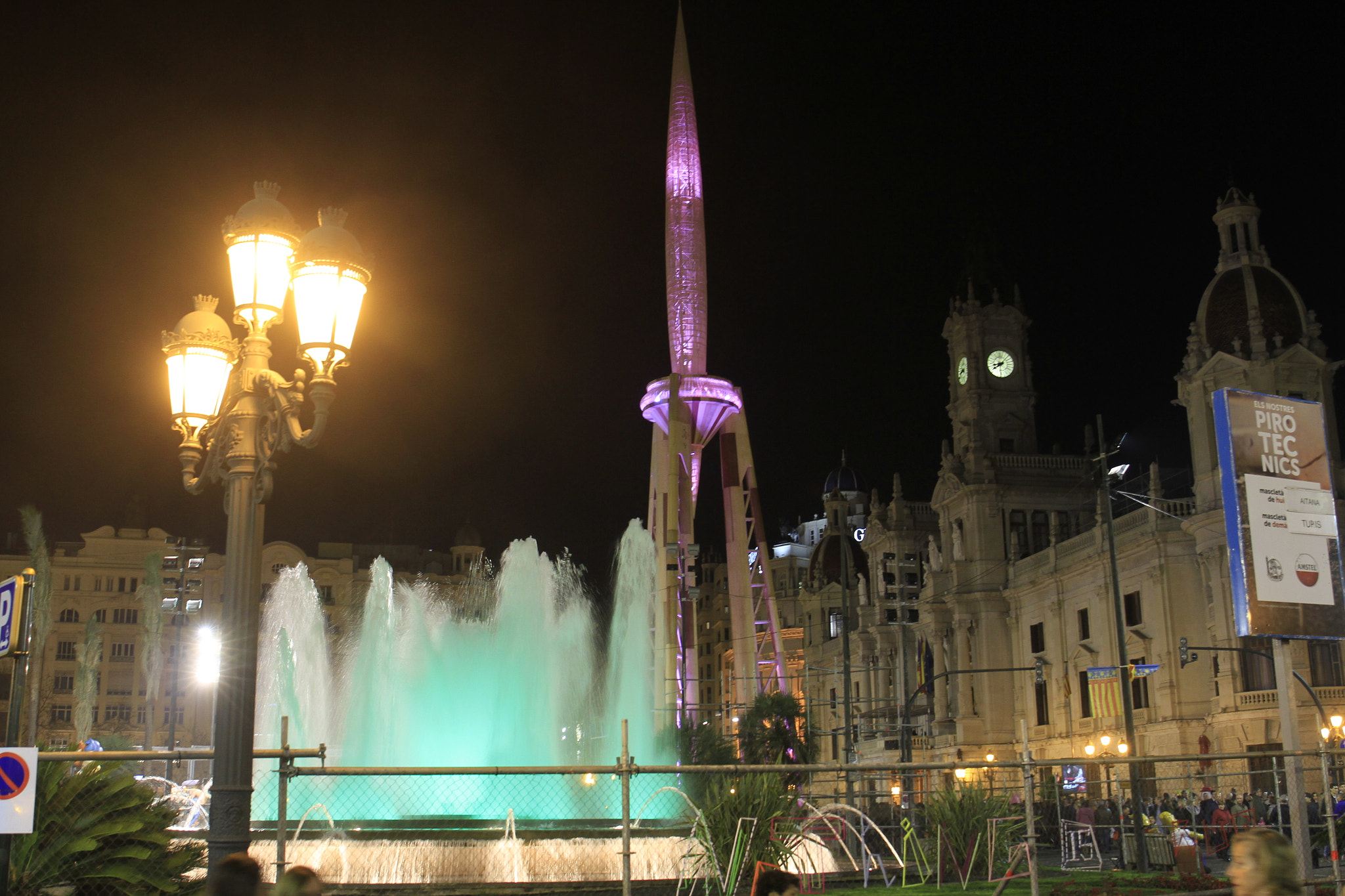 Canon EF 24-70mm F4L IS USM sample photo. Falla del ayuntamiento de valencia photography
