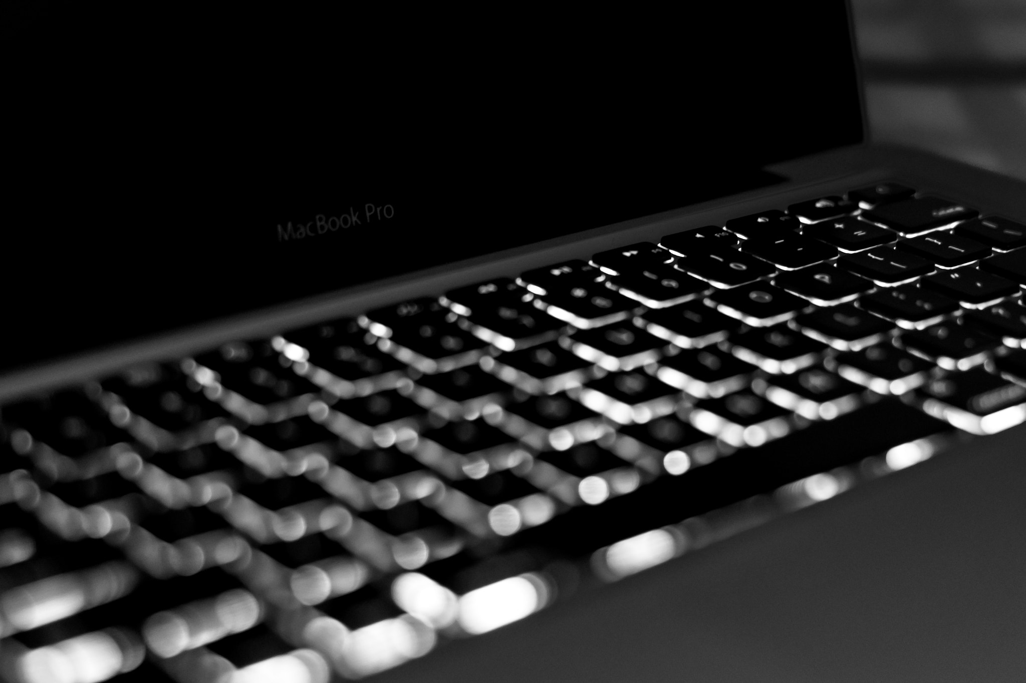 Sony SLT-A58 + Sony DT 50mm F1.8 SAM sample photo. Keyboard photography