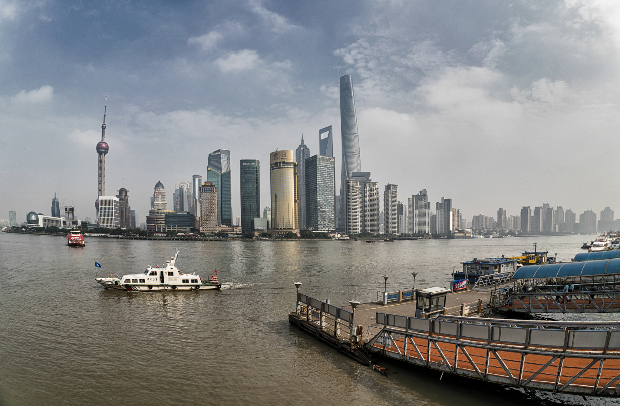 Sony FE 28mm F2 sample photo. Shanghai - the bund photography