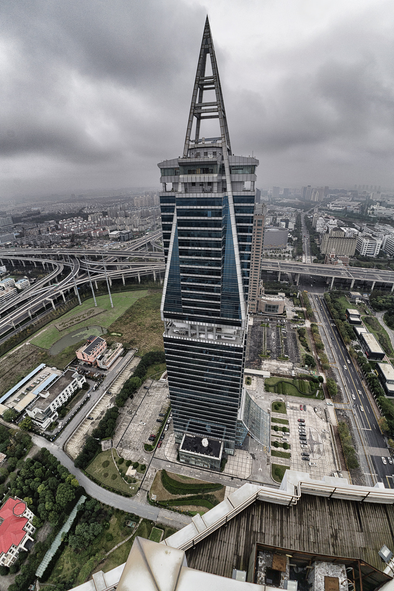Sony FE 28mm F2 sample photo. Shanghai skyscraper photography
