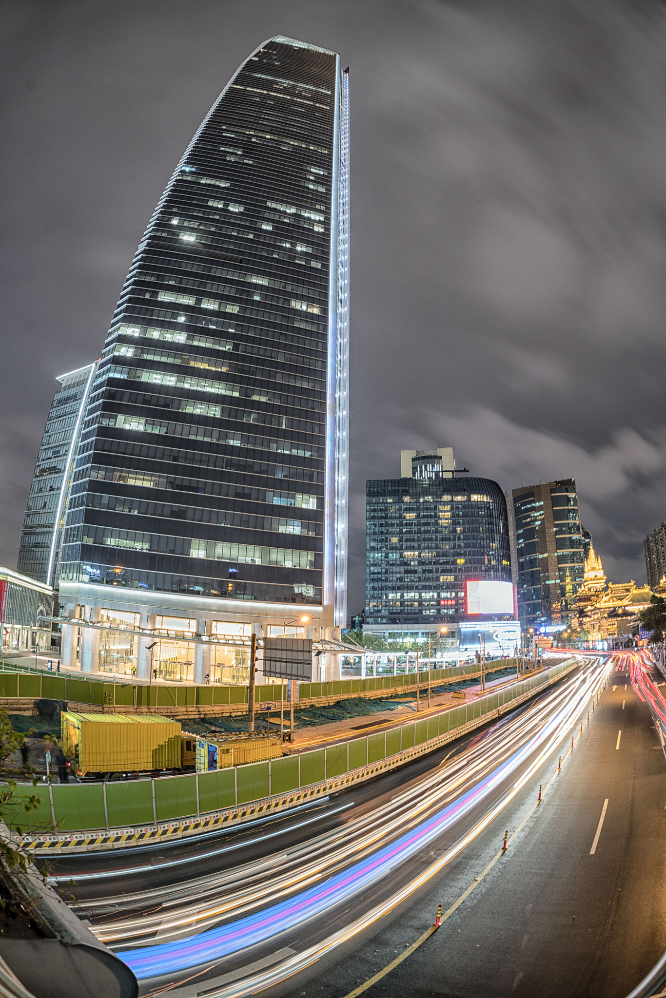 Sony FE 28mm F2 sample photo. Trails of a building photography