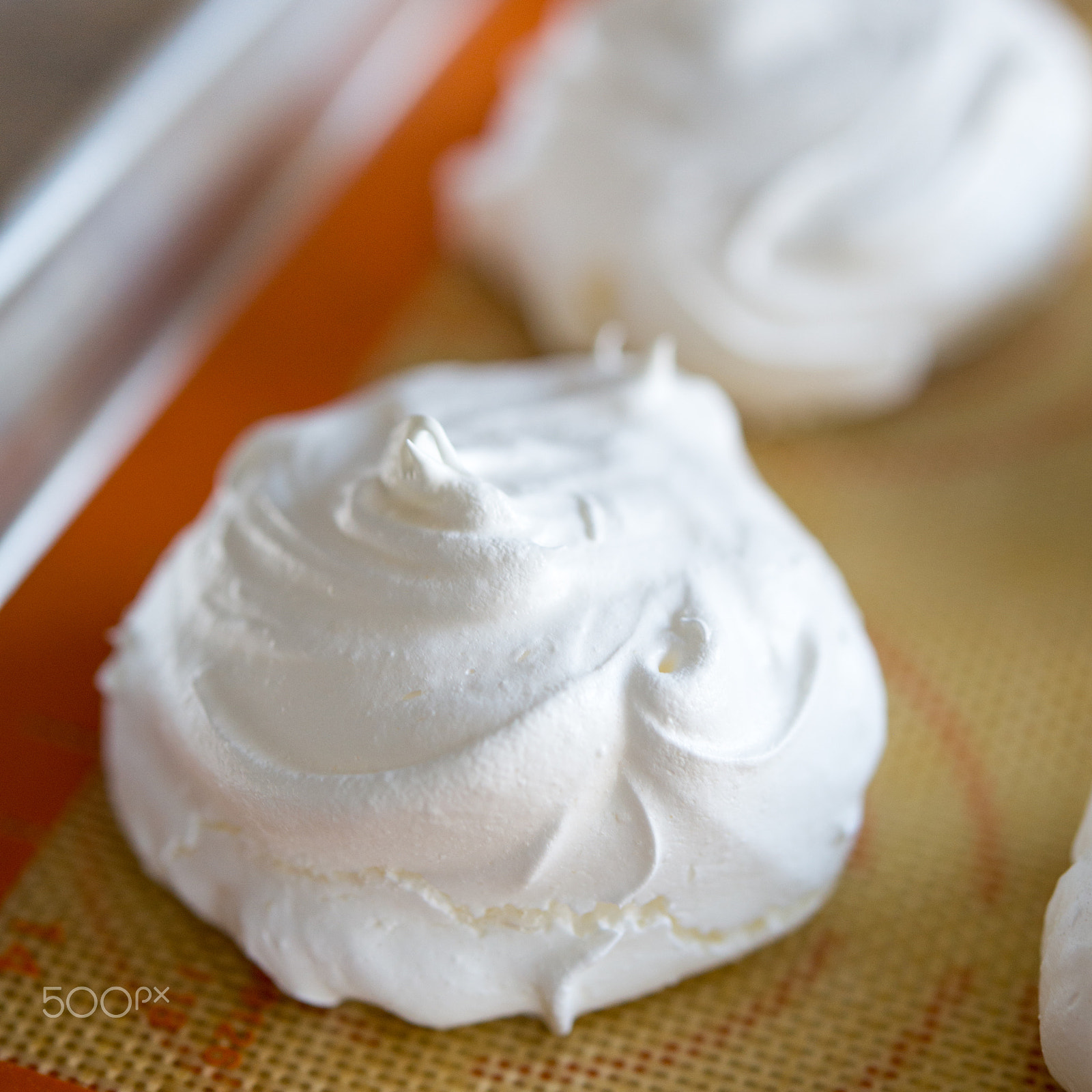 Nikon D610 + Nikon AF-S Micro-Nikkor 60mm F2.8G ED sample photo. Meringues at tasteoftheplace com photography