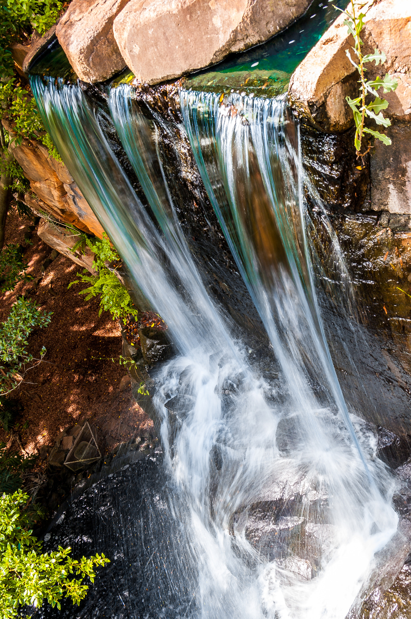 Pentax K-7 + Pentax smc DA 17-70mm F4.0 AL (IF) SDM sample photo. Waterfall at picnic point photography