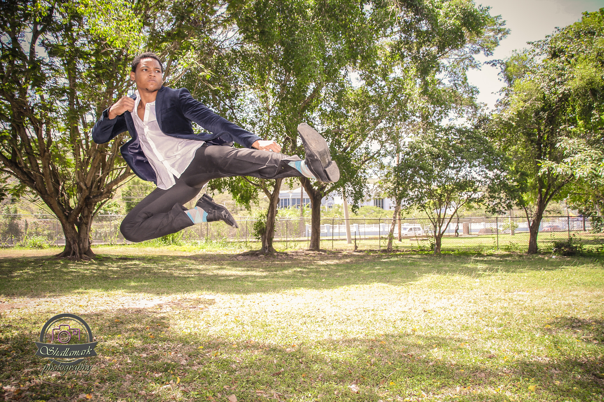 Sigma 18-250mm F3.5-6.3 DC OS HSM sample photo. Fly kick photography