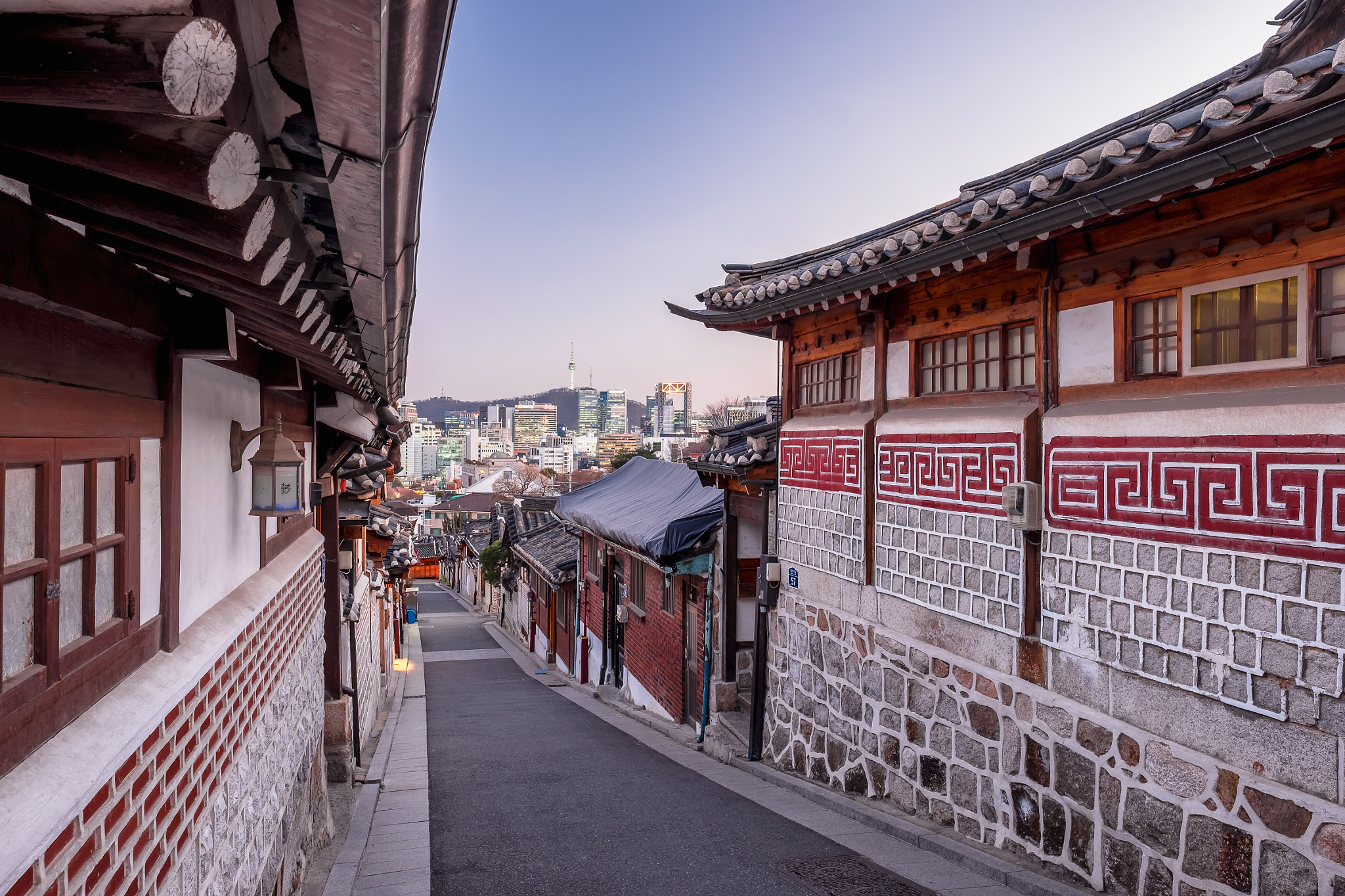 Fujifilm XF 16mm F1.4 R WR sample photo. Bukchon hanok village photography