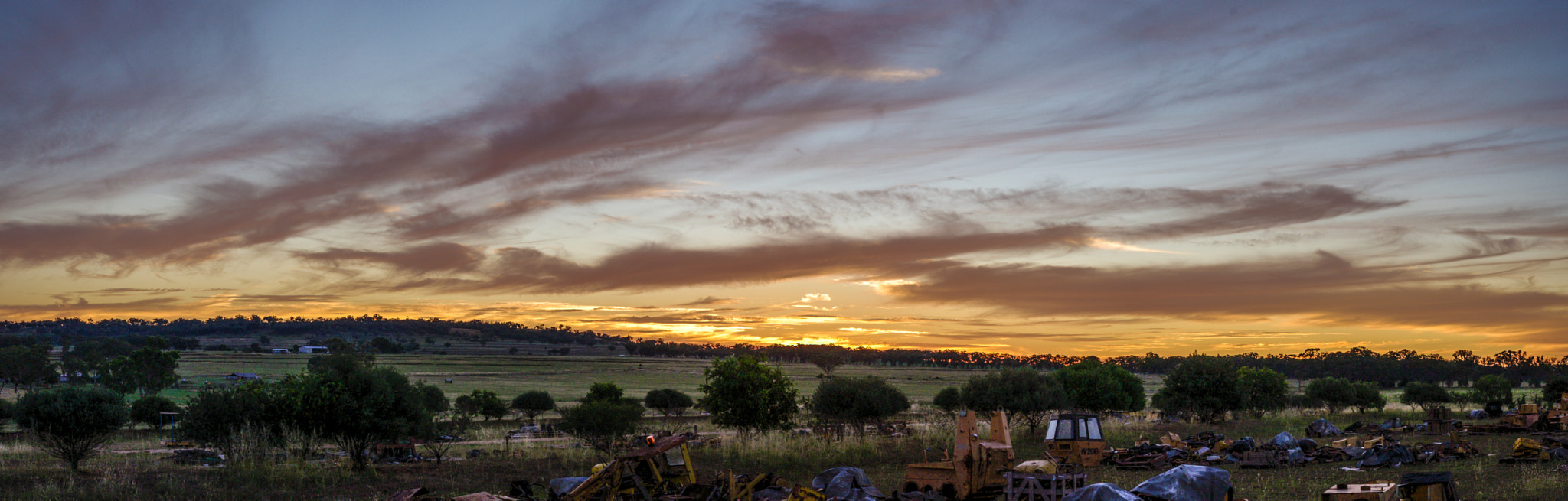 Pentax K-x + Pentax smc DA 18-55mm F3.5-5.6 ED AL II (IF) sample photo. Sunset on the farm photography