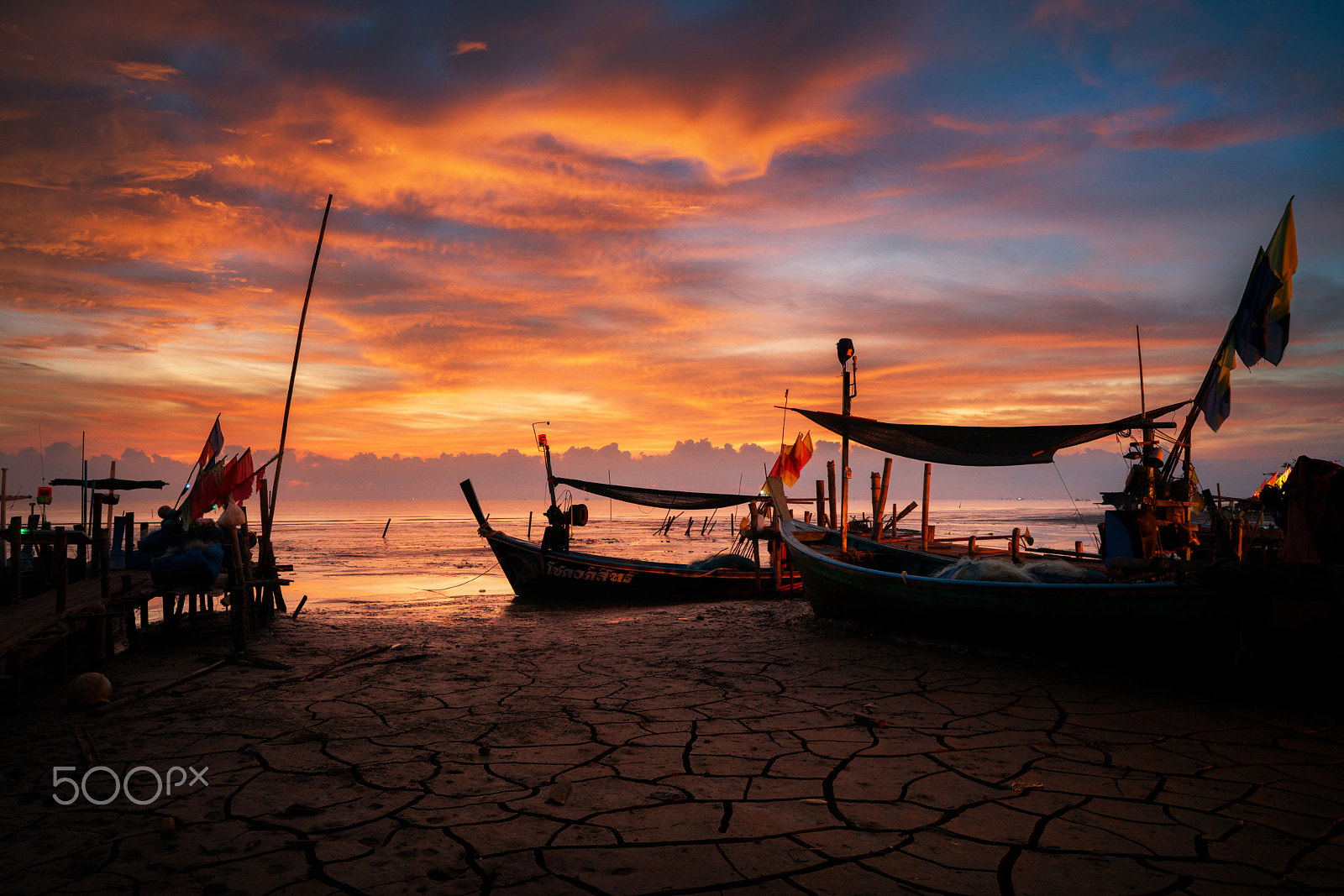 Sony a7R II + ZEISS Batis 25mm F2 sample photo. Beautiful sunrise of sea , thailand. photography