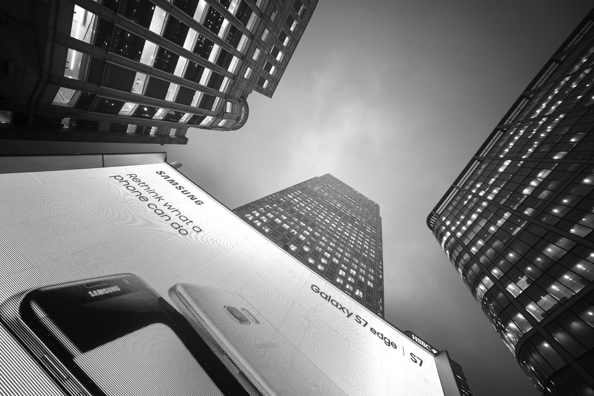 Samyang 14mm F2.8 ED AS IF UMC sample photo. Canary wharf / london photography