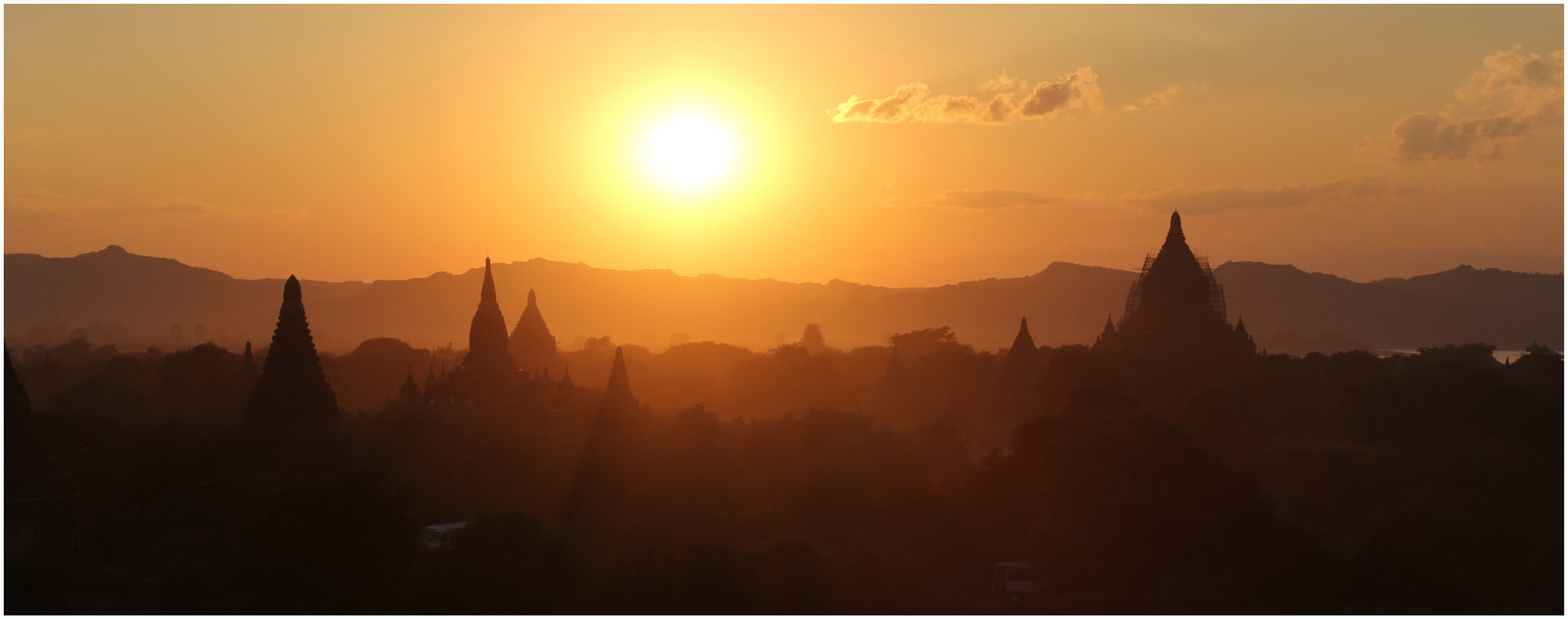 Canon EF-S 18-55mm F3.5-5.6 IS sample photo. Bagan sunset photography