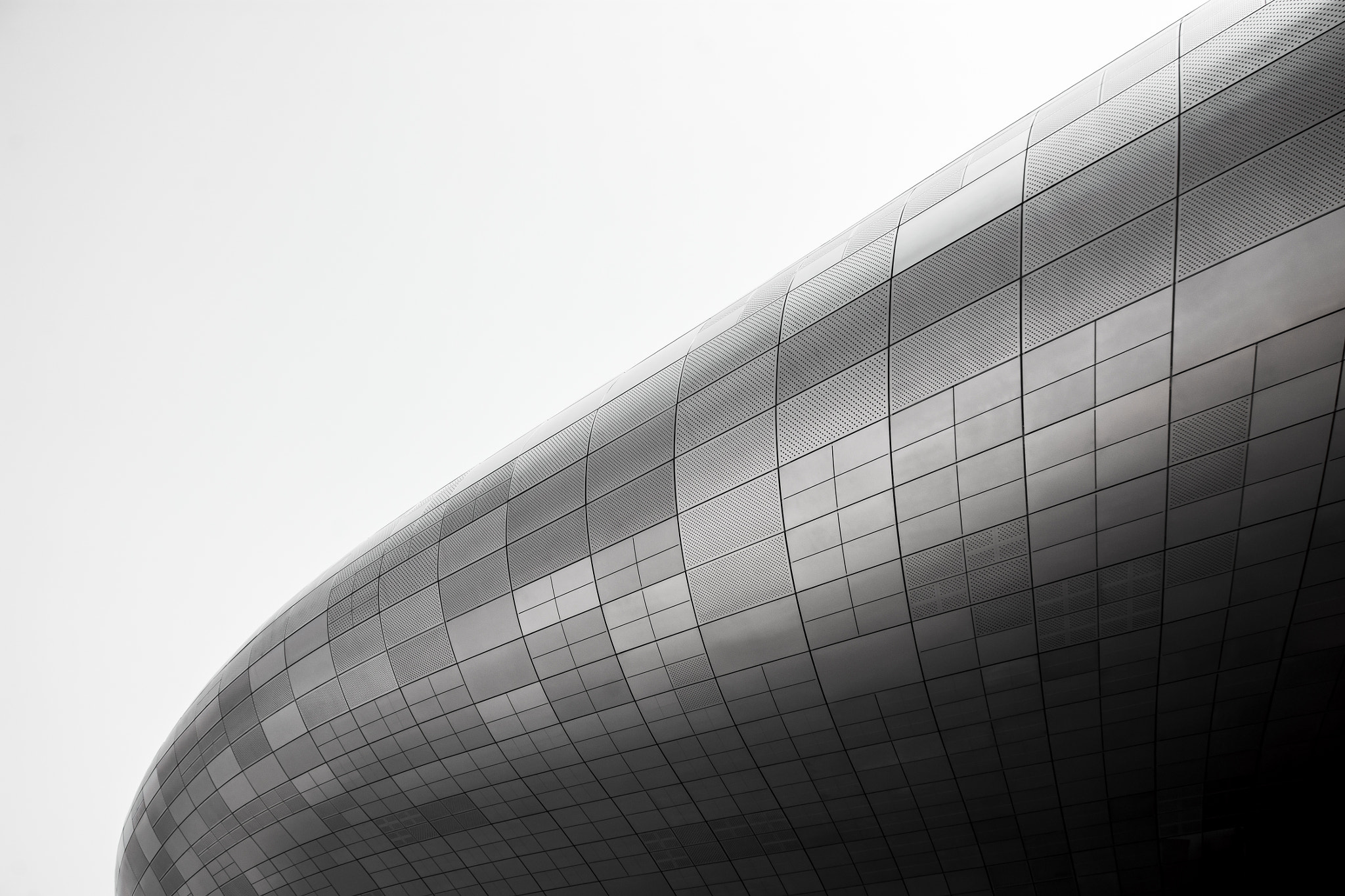 Sigma 18-250mm F3.5-6.3 DC Macro OS HSM sample photo. Urban architecture photography