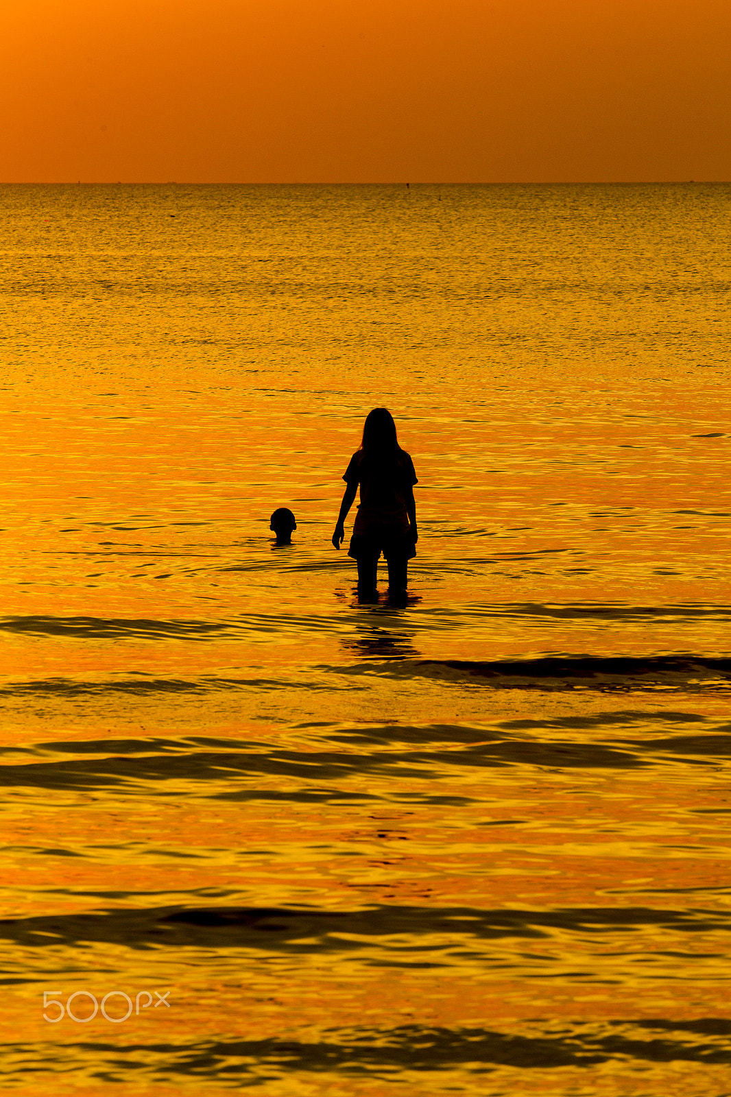 Canon EOS-1D Mark IV sample photo. Play sea thailand photography