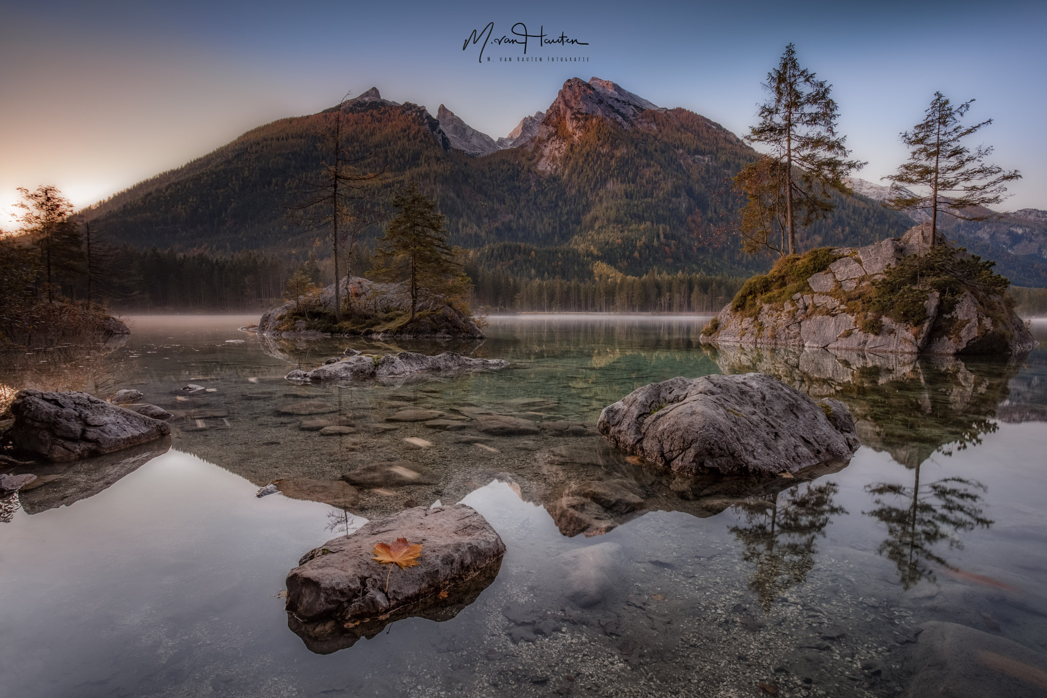 Canon EOS 5DS sample photo. Autumn @ lake hintersee photography